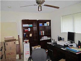 Residential Home For Rent in Austin, TX (Photo 7 of 10)