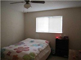 Residential Home For Rent in Austin, TX (Photo 9 of 10)