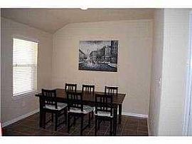 Residential Home For Rent in Austin, TX (Photo 3 of 12)