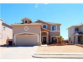  3bd / 2 Full, 1 Partial Ba House in El Paso, TX (Photo 2 of 9)