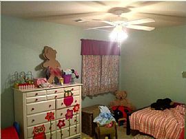 Residential Home For Rent in Austin, TX (Photo 11 of 12)