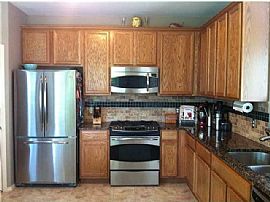 Residential Home For Rent in Austin, TX (Photo 4 of 12)