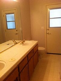  4bd / 3.5 Full Ba House in Woodward Park in Fresno, CA (Photo 6 of 8)