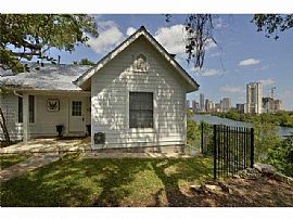 Residential Home For Rent in Austin, TX
