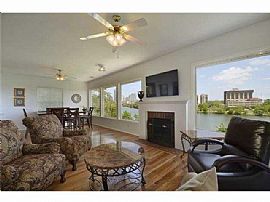 Residential Home For Rent in Austin, TX (Photo 4 of 12)