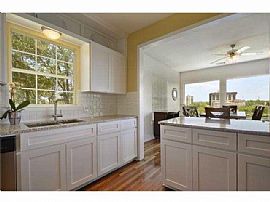 Residential Home For Rent in Austin, TX (Photo 7 of 12)