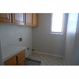  4bd / 3ba House in Sacramento, CA (Photo 9 of 12)