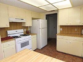 Residential Home For Rent in Austin, TX (Photo 10 of 12)