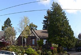 Residential Home For Rent in Portland, OR (Photo 3 of 12)