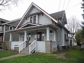 Residential Home For Rent in Portland, OR