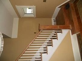 Residential Home For Rent in Portland, OR (Photo 4 of 12)