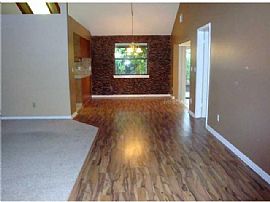  3bd / 3 Full Ba House in Clearwater, FL (Photo 3 of 12)