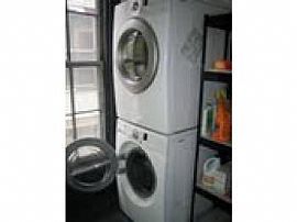  4bd / 3.5 Full Ba House in Bryant in Buffalo, NY (Photo 8 of 12)