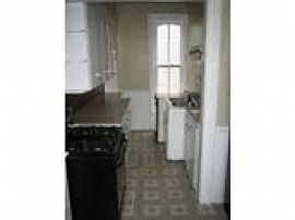  4bd / 3.5 Full Ba House in Bryant in Buffalo, NY (Photo 9 of 12)