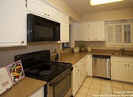 Residential Home For Rent in San Antonio, TX (Photo 3 of 12)