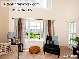 Apartment in Move in Condition in Stamford in Stamford, CT (Photo 6 of 9)