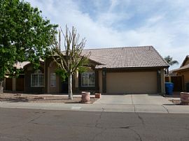 Residential Home For Rent in Phoenix, AZ (Photo 9 of 9)