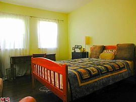 2bd / 1 Full Ba House in Silver Lake in Los Angeles, CA (Photo 11 of 11)