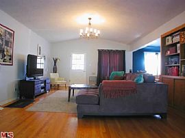 2bd / 1 Full Ba House in Silver Lake in Los Angeles, CA (Photo 3 of 11)