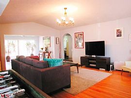 2bd / 1 Full Ba House in Silver Lake in Los Angeles, CA (Photo 4 of 11)