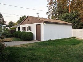  4bd / 3.5ba House in Northwest in Spokane, WA (Photo 6 of 10)