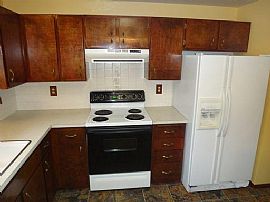  4bd / 3.5ba House in Northwest in Spokane, WA (Photo 8 of 10)