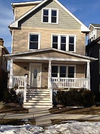 2bd / 1 Full Ba House in Norwood Park  in Chicago, IL
