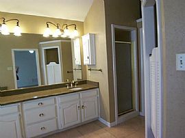  3bd / 2 Full Ba House in Irving, TX (Photo 10 of 12)