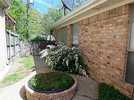  3bd / 2 Full Ba House in Irving, TX (Photo 12 of 12)