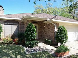  3bd / 2 Full Ba House in Irving, TX (Photo 2 of 12)