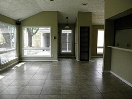  3bd / 2 Full Ba House in Houston, TX (Photo 2 of 12)