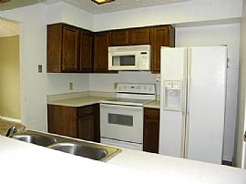  3bd / 2 Full Ba House in Houston, TX (Photo 5 of 12)