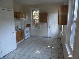  4bd / 1 Full Ba House in Kingsessing in Philadelphia, PA (Photo 5 of 11)