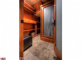 3bd / 2 Full, 1 Partial Ba House in Hollywood Hills in Los Angeles, CA (Photo 5 of 12)