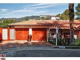 3bd / 2 Full, 1 Partial Ba House in Hollywood Hills in Los Angeles, CA (Photo 6 of 12)