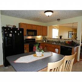 3bedroom in Canal Winchester, OH (Photo 3 of 12)