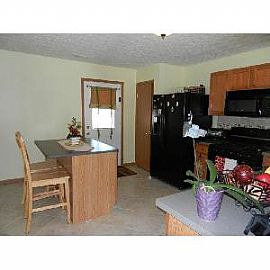 3bedroom in Canal Winchester, OH (Photo 4 of 12)