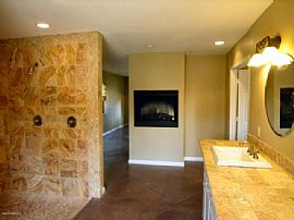 4bd / 4 Full Ba House in Paradise Valley in Phoenix, AZ (Photo 2 of 2)