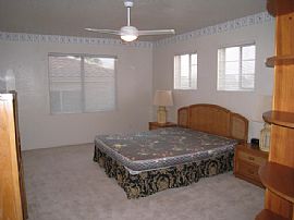 5bd / 3 Full, 1 Partial Ba House in North Mountain in Phoenix, AZ (Photo 4 of 12)