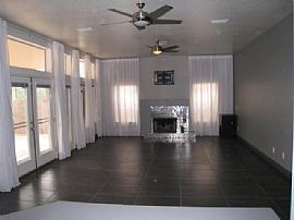 5bd / 3 Full, 1 Partial Ba House in North Mountain in Phoenix, AZ (Photo 8 of 12)