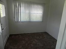2bd / 1 Full Ba House in Plaza in Long Beach, CA (Photo 6 of 9)
