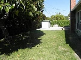 2bd / 1 Full Ba House in Plaza in Long Beach, CA (Photo 8 of 9)