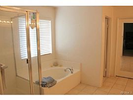  5bd / 4 Full, 1 Partial Ba House in Fontana, CA (Photo 12 of 12)