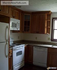 Over 1,200 Sf in Groton in Borough, CT (Photo 3 of 5)