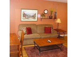 2bd / 2ba House in Chicago, IL (Photo 2 of 5)