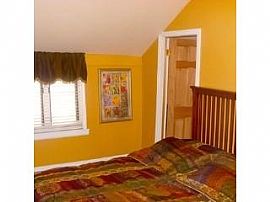 2bd / 2ba House in Chicago, IL (Photo 4 of 5)