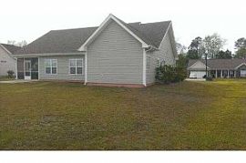 Exceptionally Well Maintained Four Bedroom Home in Jacksonville, NC (Photo 2 of 5)