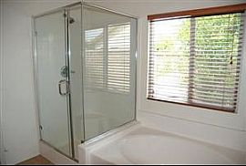  Beautiful 3 Bedroom 2 Bath Home  in Indio, CA (Photo 6 of 7)