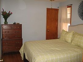 2bd / 1 Full Ba House in Melrose in Los Angeles, CA