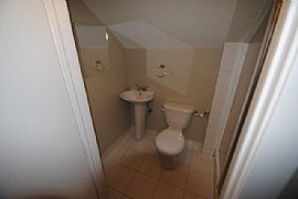 2bd / 1 Full Ba House in Melrose in Los Angeles, CA (Photo 5 of 5)